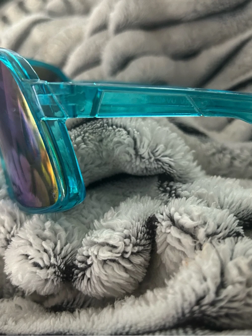 Blue Mirrored Shield Sunglasses - Sleek One-Piece Visor